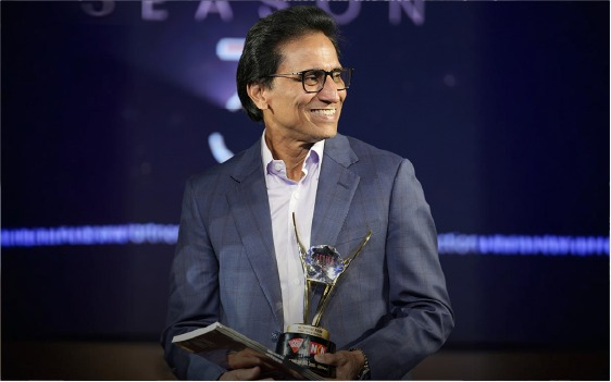 Dugasta Properties Chairman and Founder Mr. Tauseef Khan Honoured as “Icon of the Decade” at Icons of the UAE
